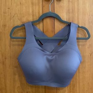 Lululemon bra Barely worn